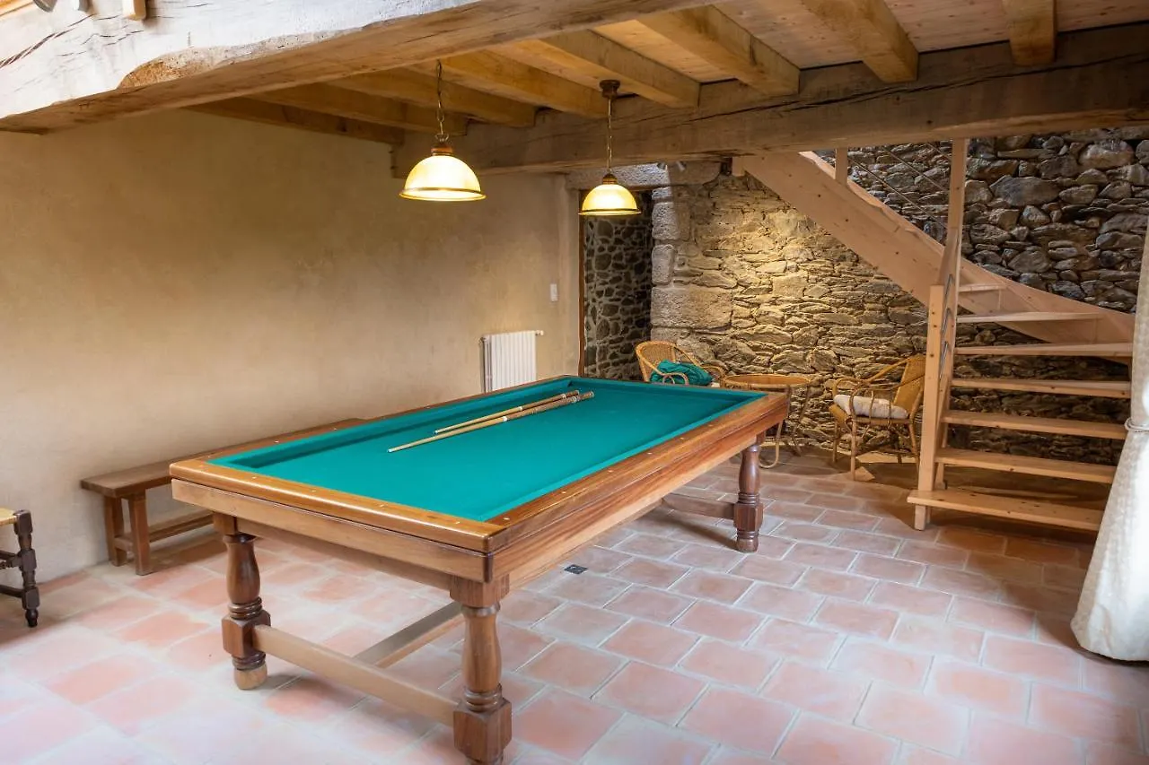 Holiday home Magnifique Longere Bretonne. Villa Lanmeur