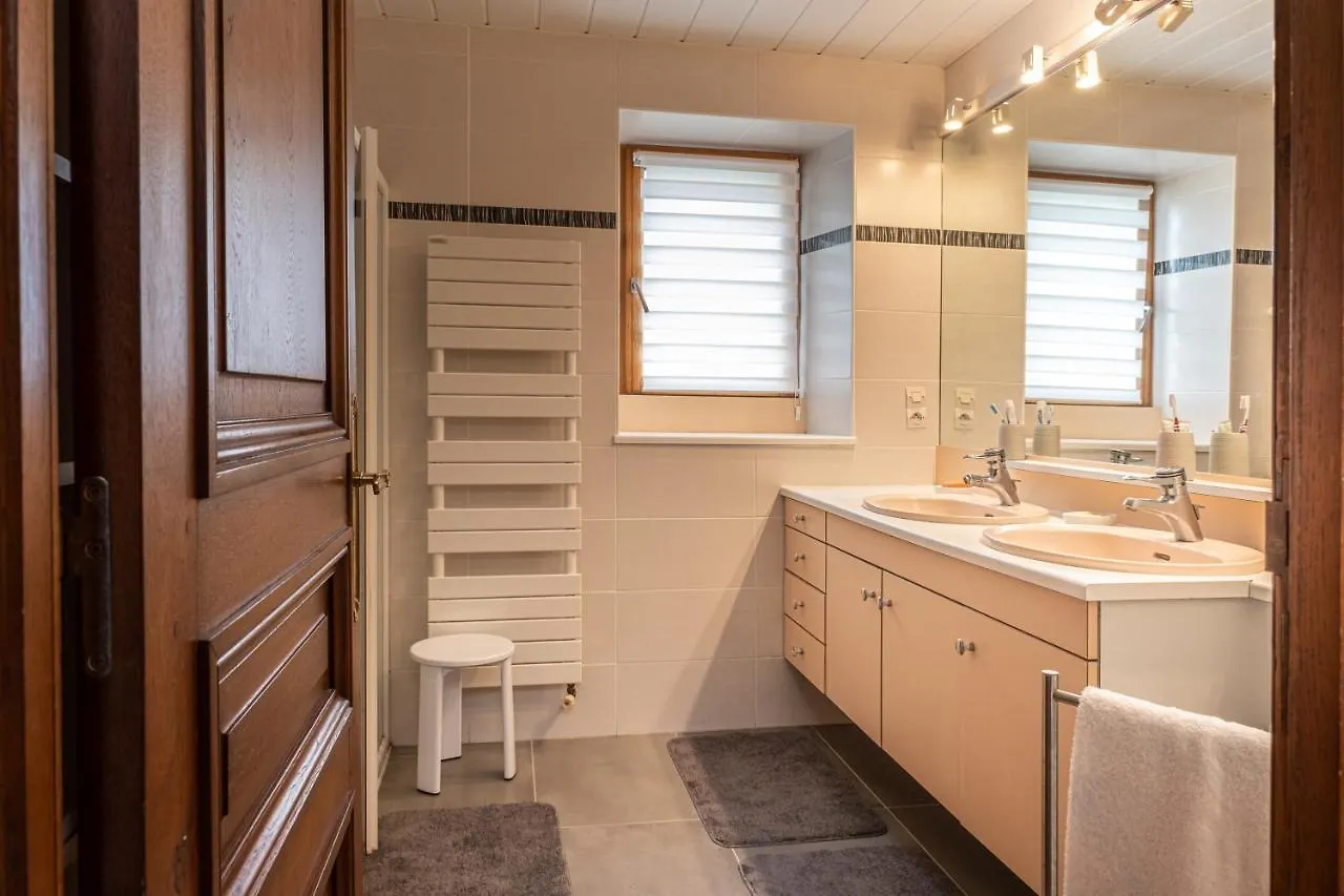 Holiday home Magnifique Longere Bretonne. Villa Lanmeur