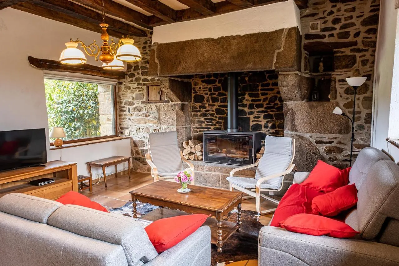 Holiday home Magnifique Longere Bretonne. Villa Lanmeur France