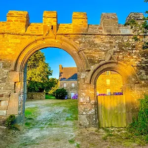 Metairie Du Helles Lanmeur